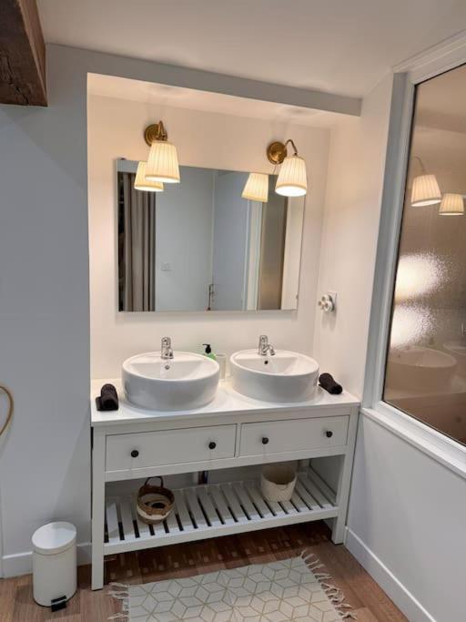 Maison + Parking Prive Au Coeur Angouleme 60M2 Zewnętrze zdjęcie