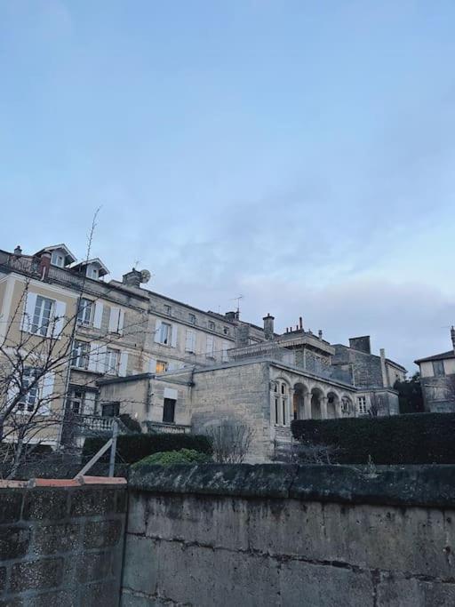 Maison + Parking Prive Au Coeur Angouleme 60M2 Zewnętrze zdjęcie