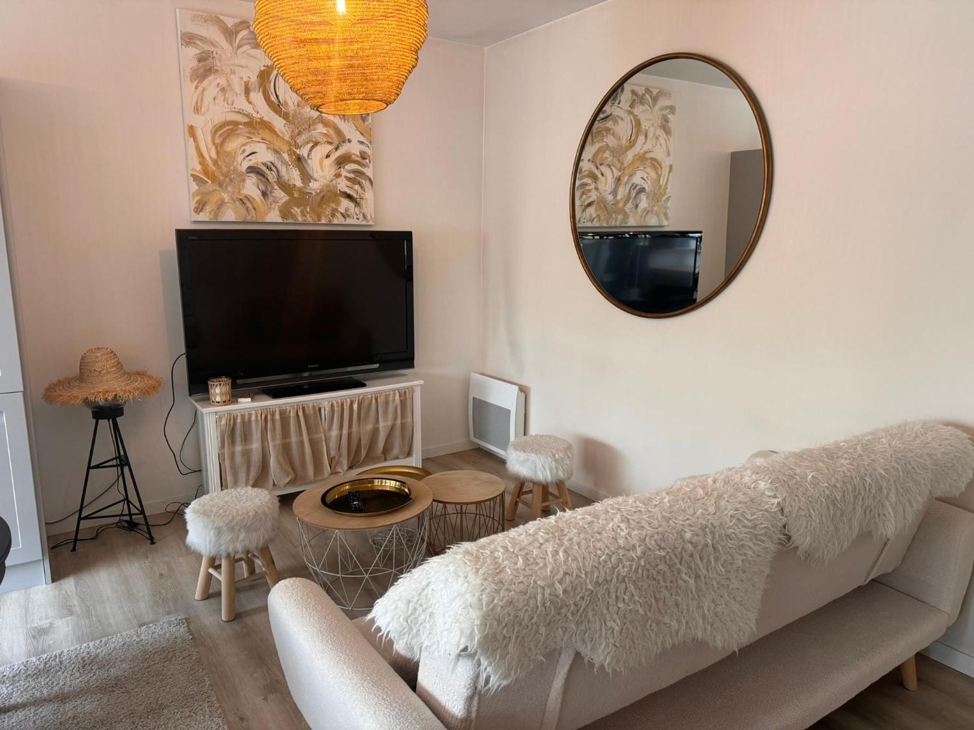 Maison + Parking Prive Au Coeur Angouleme 60M2 Zewnętrze zdjęcie