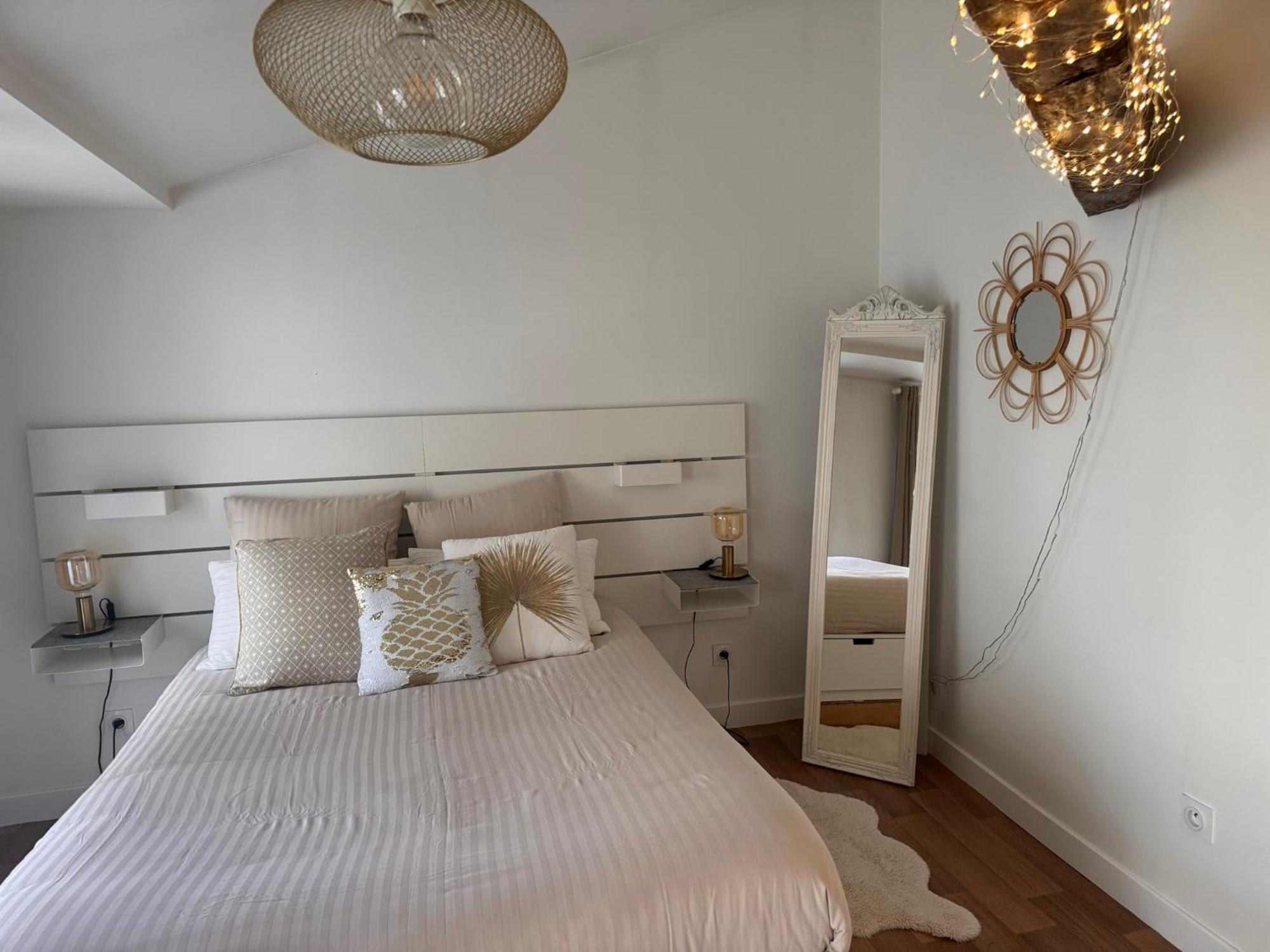 Maison + Parking Prive Au Coeur Angouleme 60M2 Zewnętrze zdjęcie